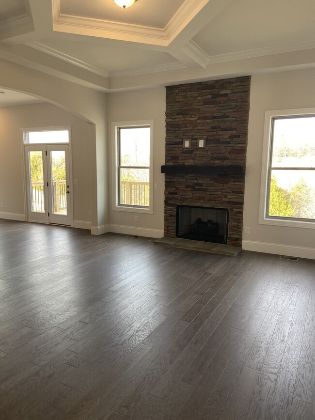 gas fireplace with auto start - 1026 October Park Way