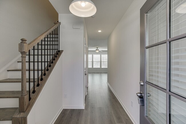 Photo - 198 Dragon Dr House