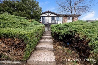 Building Photo - 1809 Eagle View Dr