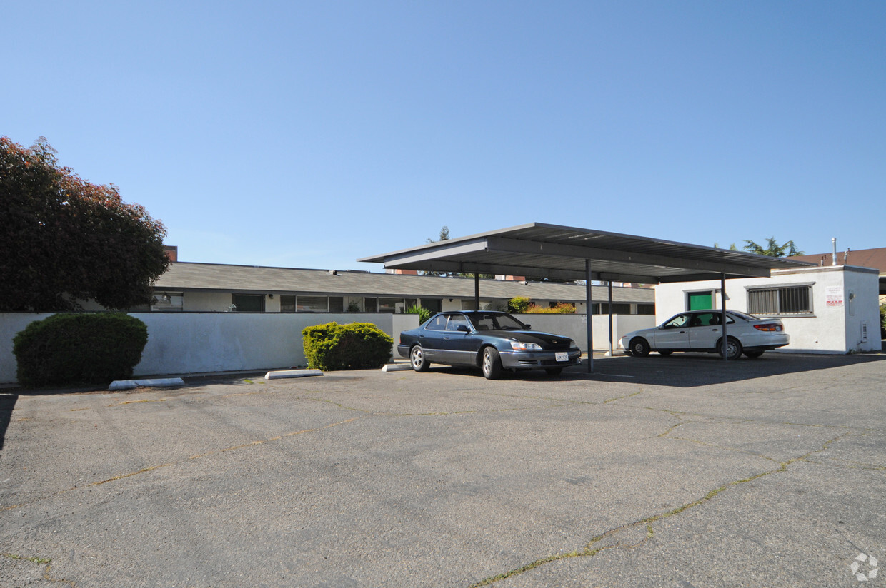 Building Photo - 3013 10th St