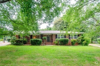Building Photo - 5122 Lavista Rd