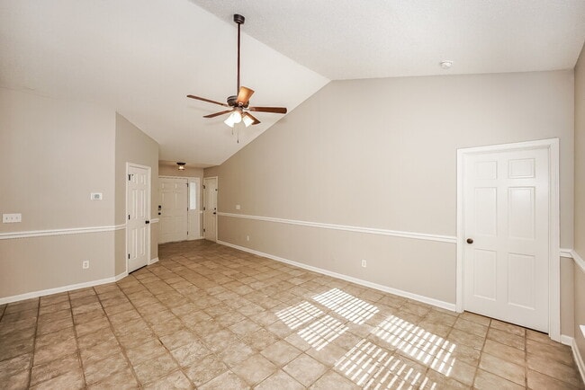 Building Photo - 1039 Sandy Point Dr SW