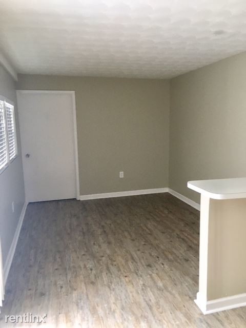 Foto del edificio - 4 br, 1.5 bath House - 7206 Rainbow Dr