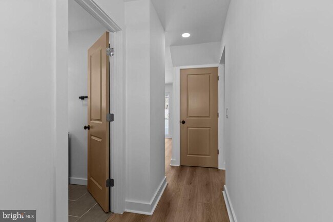 Foto del edificio - 139 Ivy Hill Rd