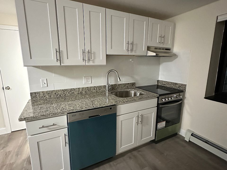 *Pictures are representative samples of the advertised unit. In some cases, the actual units you tou - 5 Chester St
