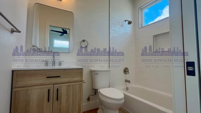 Foto del edificio - 6742 Waterman Ct