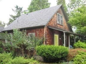 Building Photo - 1459 E 21st Ave