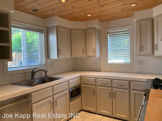 Building Photo - 2 br, 2 bath House - 339 W Oak View Ave