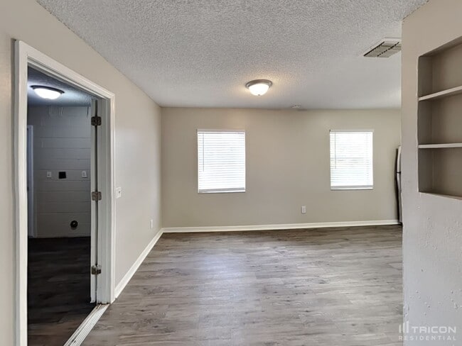 Foto del edificio - 3181 Clewiston St