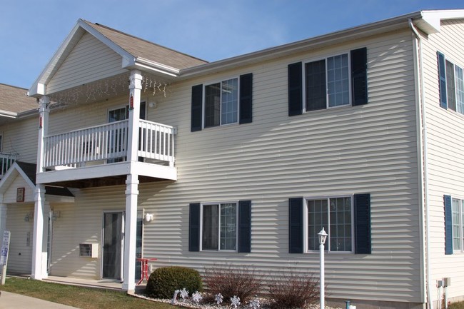 Exterior - Stoneridge Apartments