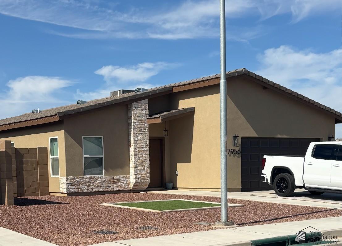 Foto principal - 7956 E 35th Pl