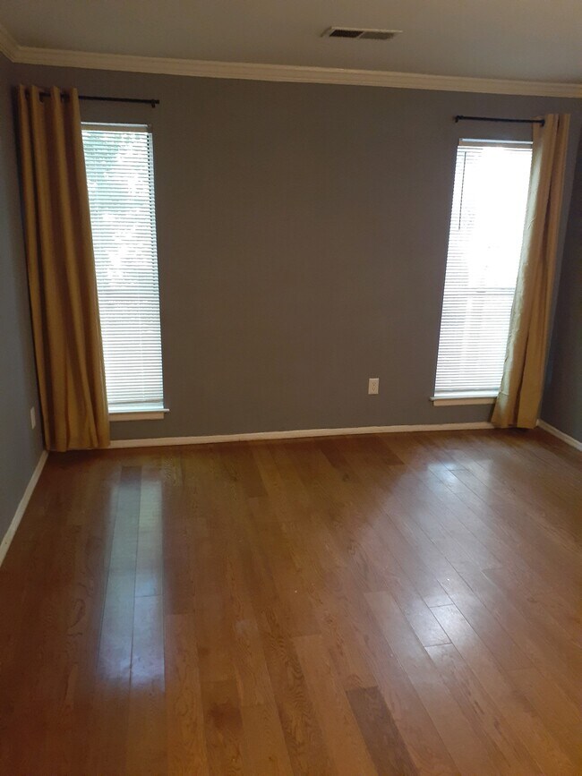 master bedrrom - 2514 Cranbrook Ln