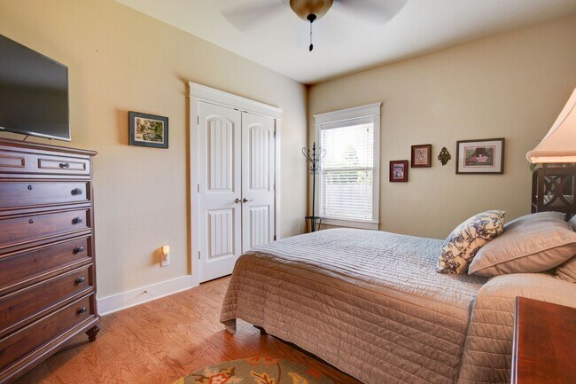 Building Photo - Three bedroom two bath split floor plan