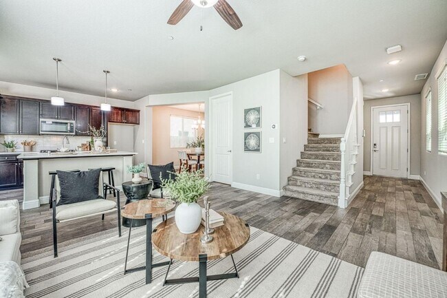 Foto del edificio - Stunning Granville Home in Copper River Canvas Gated Community!