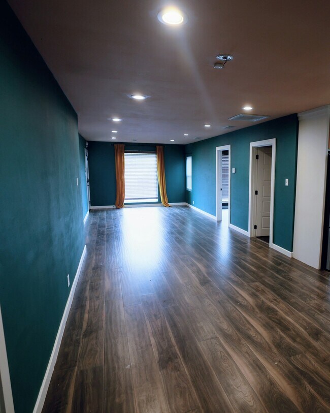 Foto del edificio - 2118 Berwick Ave