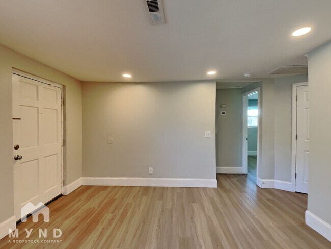 Building Photo - 9800 Fanny Brown Rd