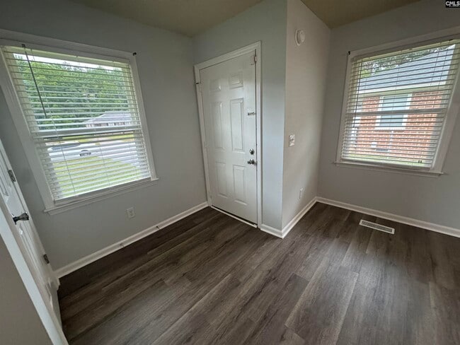 Building Photo - 3116 Plantation Dr