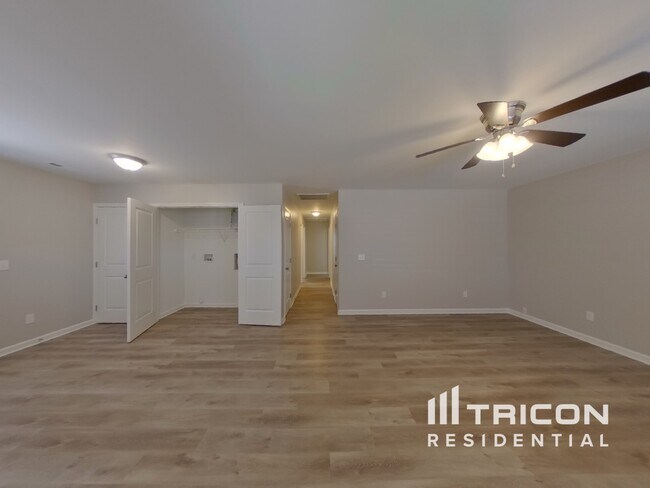 Foto del edificio - 504 E 12th St