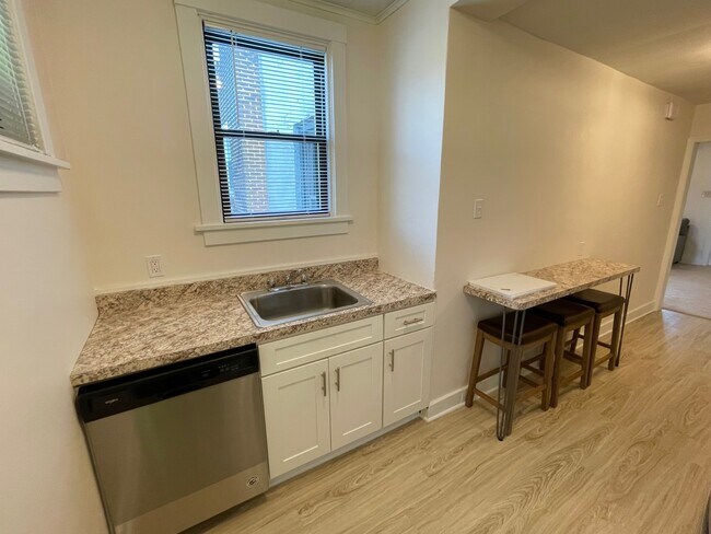 Foto del edificio - 3311 Niagara St