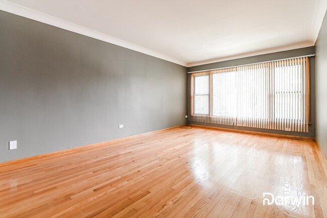 Building Photo - 5949 S Kolin Ave, Chicago, IL 60629