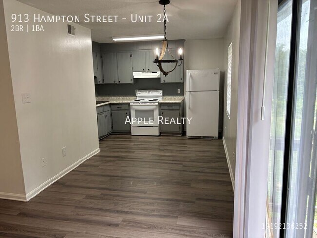 Foto del edificio - 913 Hampton St