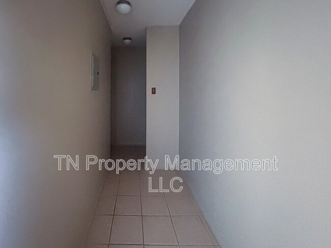 Building Photo - 202 Rue Basin