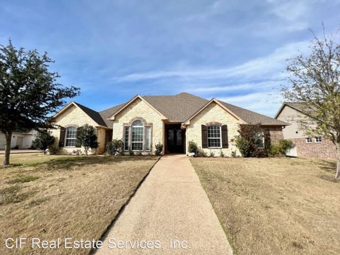 4 br, 3.5 bath House 545 Hunton Ln. House Rental in Robinson, TX