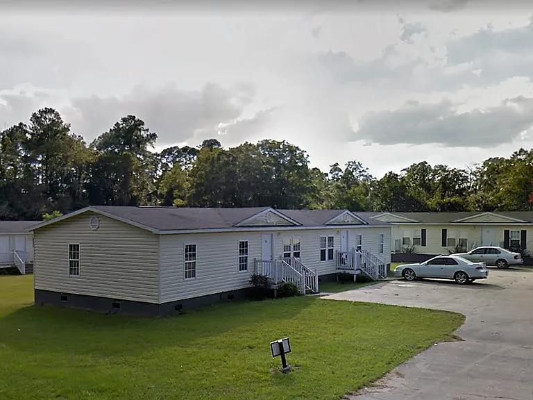 Foto principal - 544 9th St SW