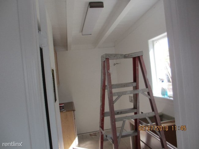 Foto del edificio - 33010 Lassen Dr