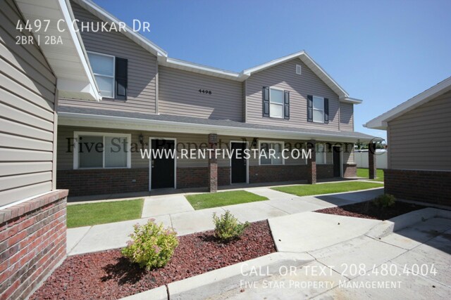 Primary Photo - Townhome Available in Chubbuck! Visit rent...