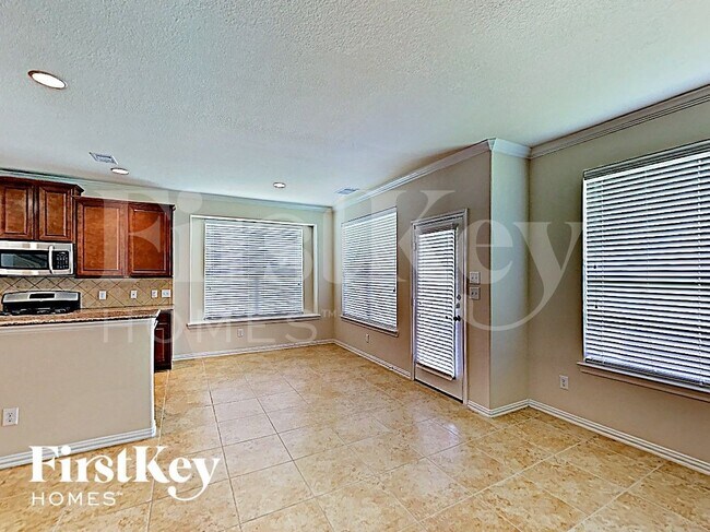 Foto del edificio - 24431 Sundance Spring Dr