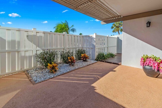 Building Photo - 500 Treasure Island Causeway