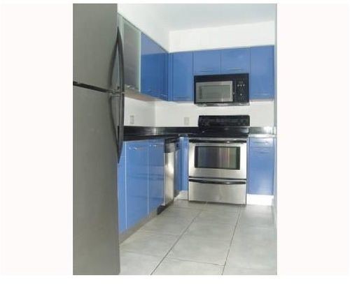 Foto del edificio - 750 NE 64th St