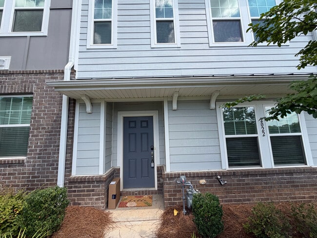 Building Photo - Room in Townhome on Tears Ln