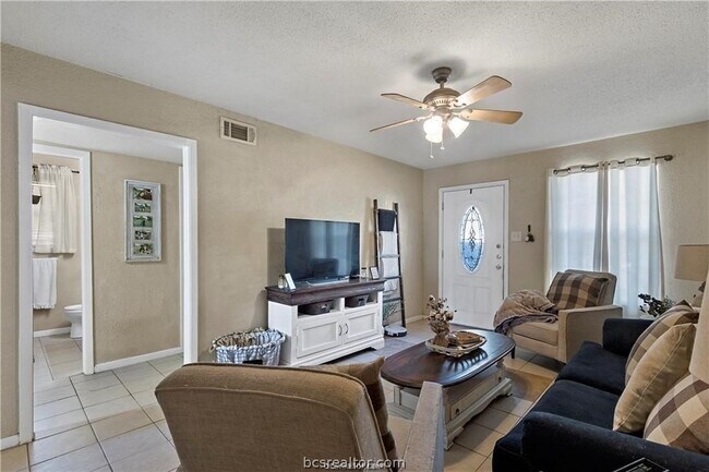 Foto del edificio - 1128 Georgia St