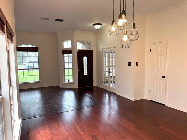 Building Photo - 16101 W Dorman Dr