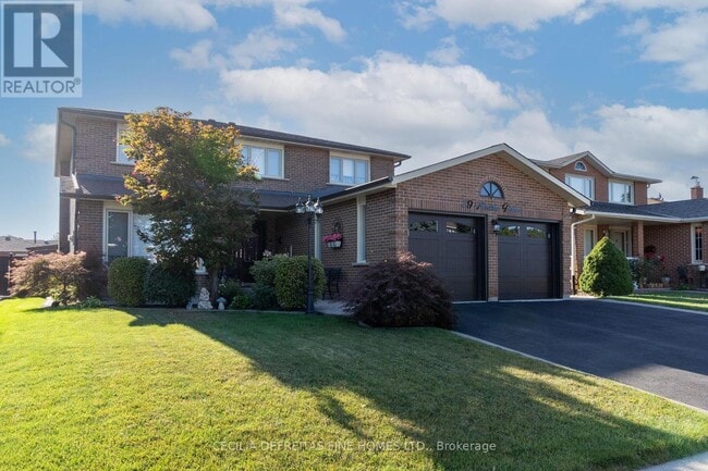 Building Photo - 39 Airdrie Dr