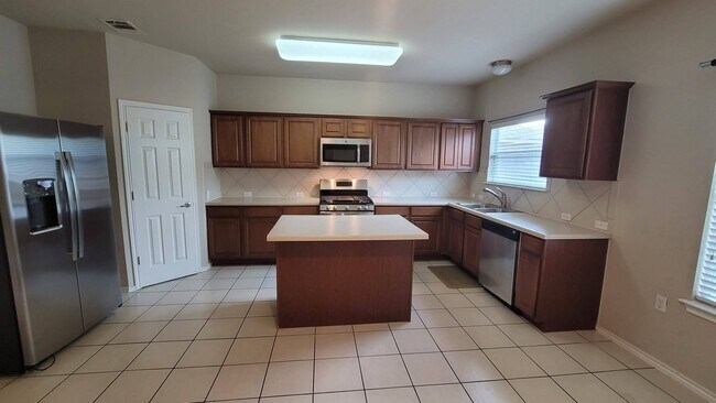 Foto del edificio - 11012 Liberty Farms Dr