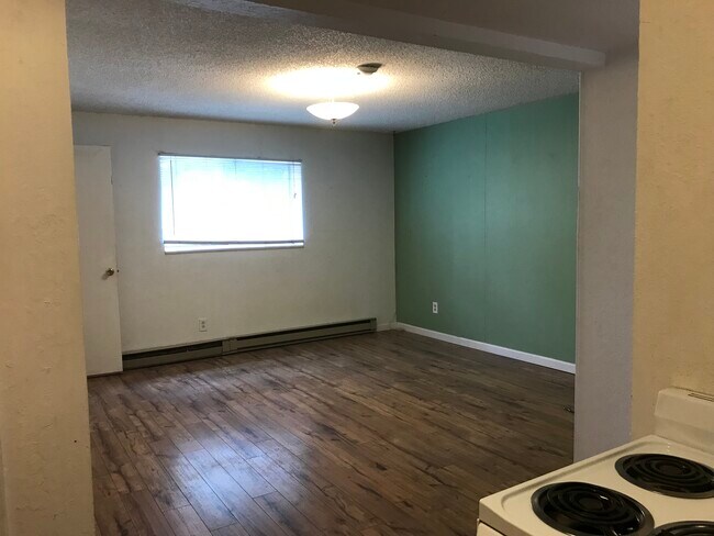 living room 1 - 3129 W 4th Ave