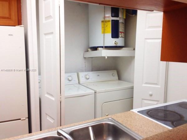 Foto del edificio - 4471 Treehouse Ln