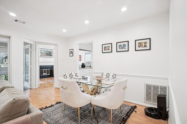 Photo - Furnished 2BR/2BA plus den located at Tuck... House