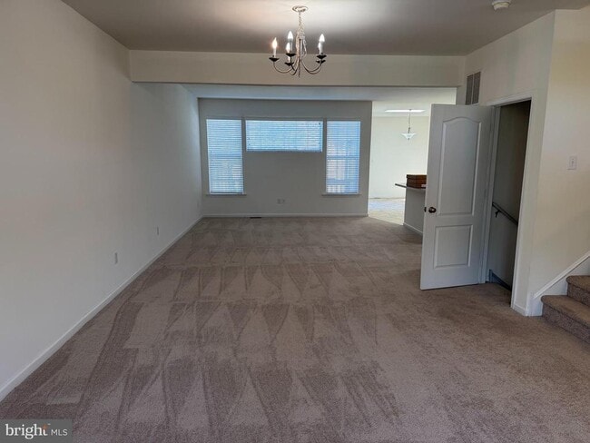 Building Photo - 280 N Bayberry Pkwy