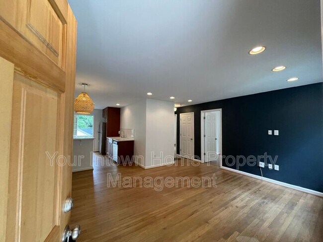 Foto del edificio - 445 Gift Ave SE