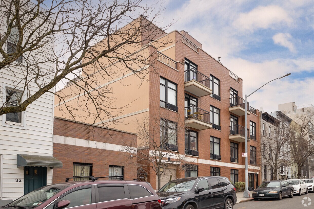 Primary Photo - 26 4th St