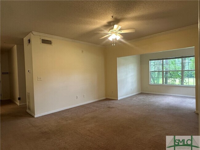 Foto del edificio - 8203 Walden Park Dr