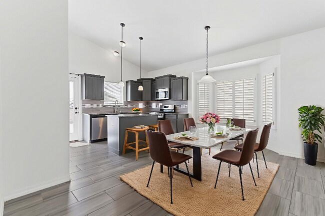 Foto del edificio - 223 Rutland Pl