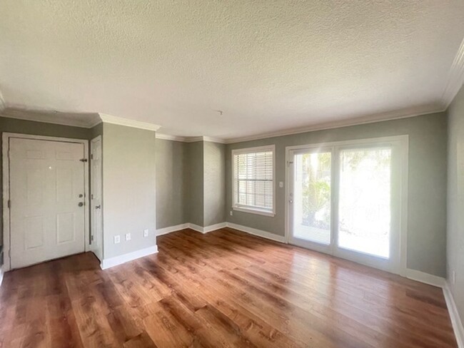 Foto del edificio - 2 Bed / 1 Bath Condo In Altamonte Springs!