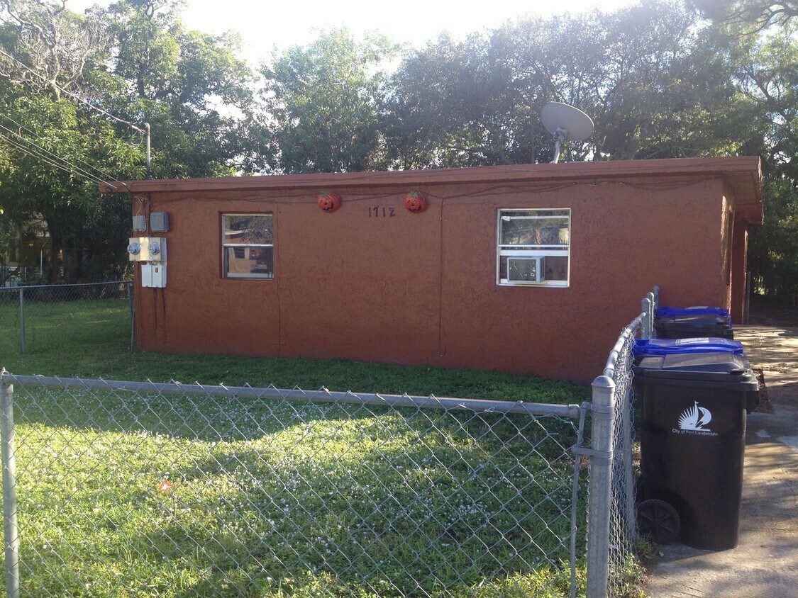 Foto principal - 1712 NW 8 PLACE - REGENT