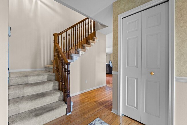 Foto del edificio - 4141 Crystal Creek Dr