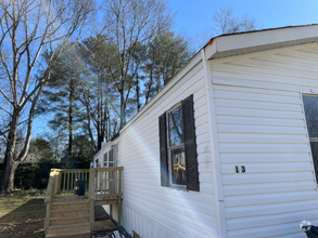 Building Photo - 2015 Williamsport Pike